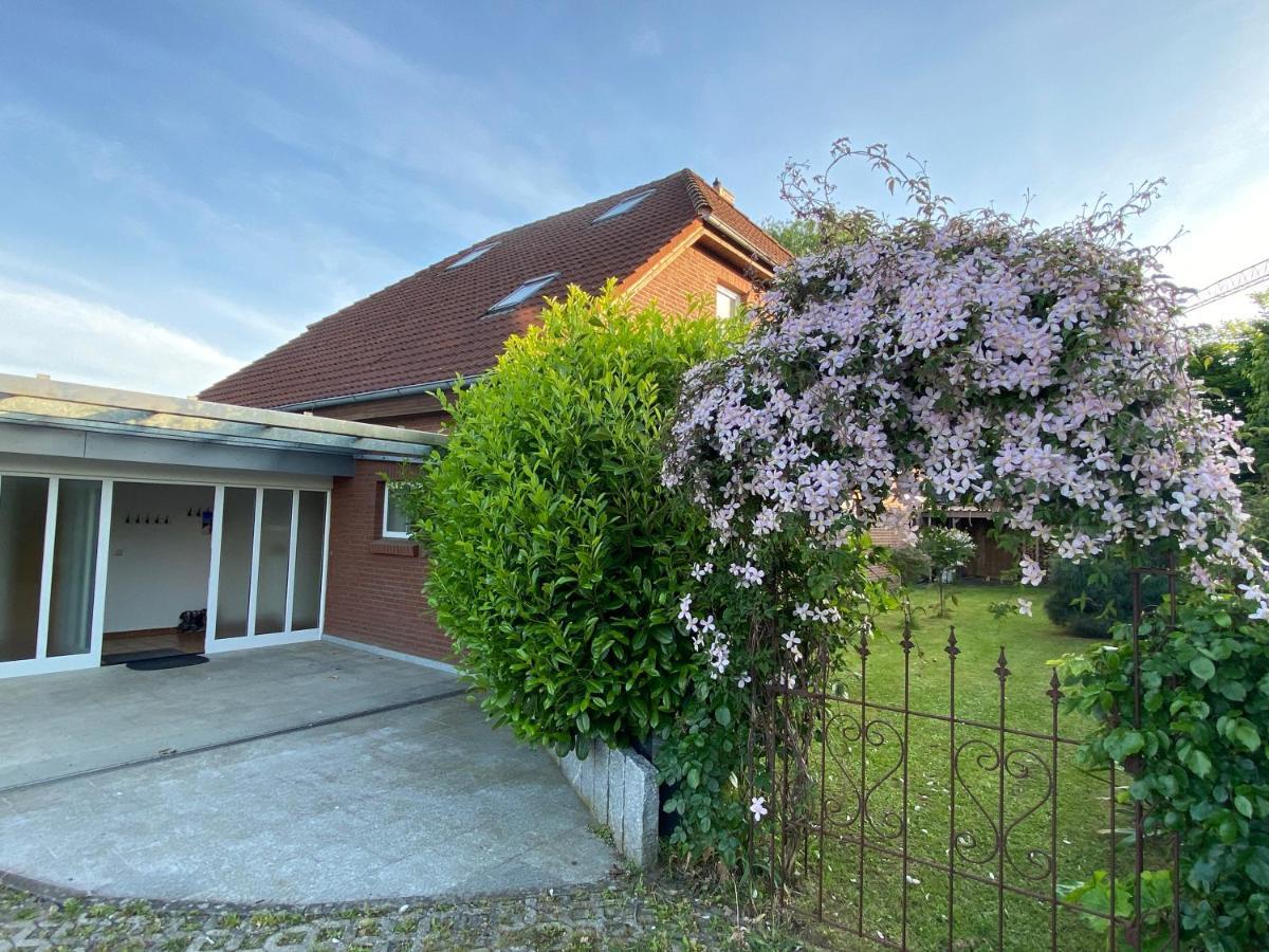 Villa Haus Lisa à Neustadt in Holstein Extérieur photo