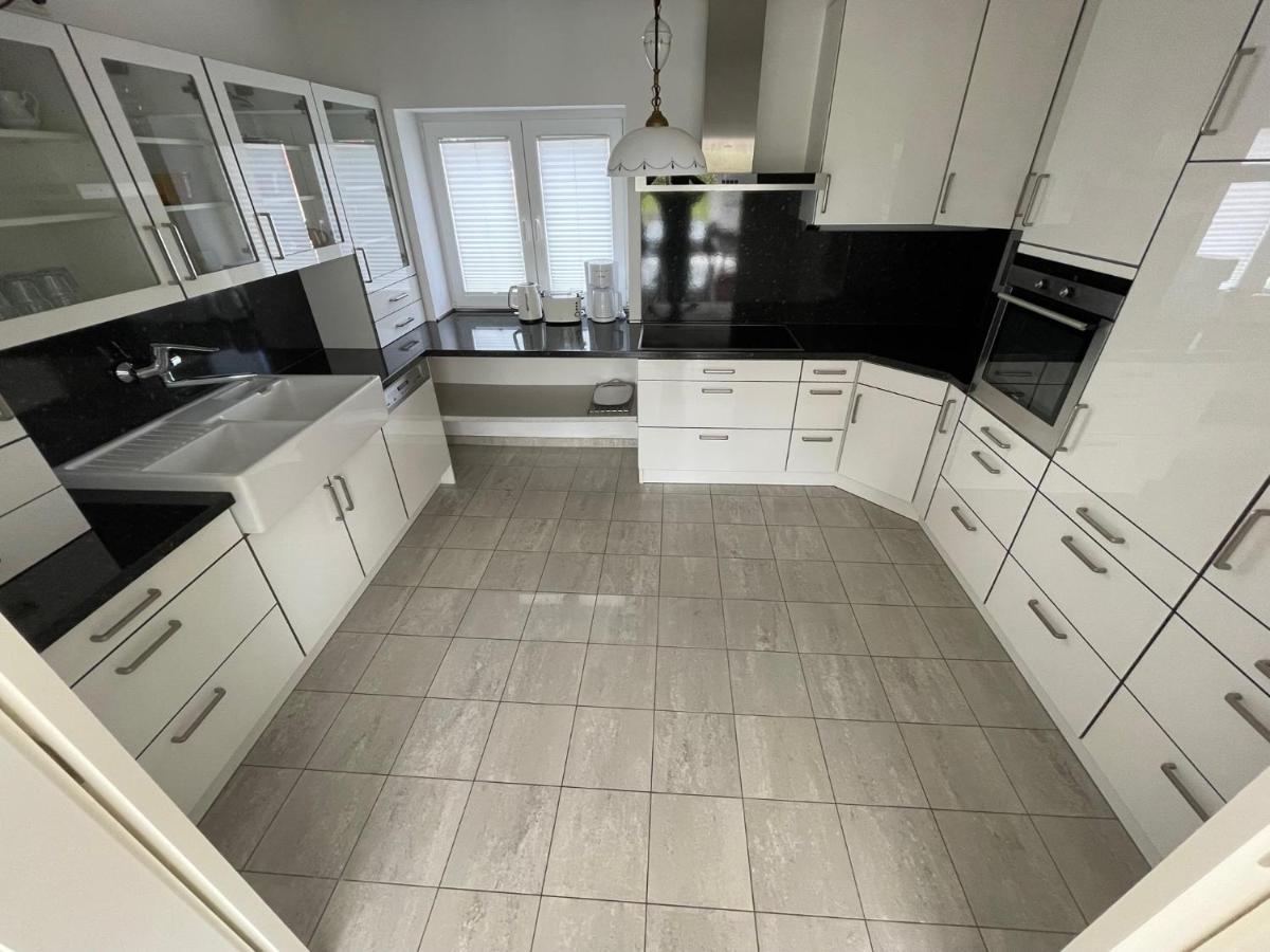 Villa Haus Lisa à Neustadt in Holstein Extérieur photo
